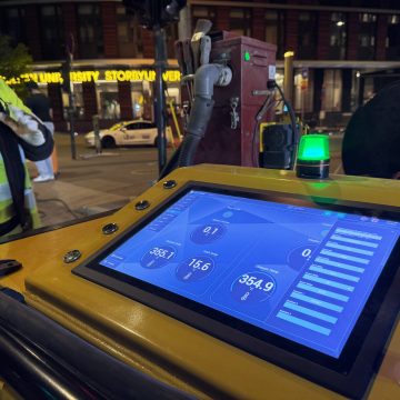 Holland Intelliweld Gauge Corner Restoration system control panel